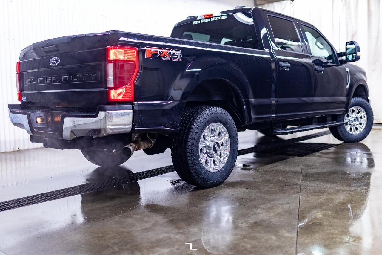 2022 Ford F-250 4x4 Crew Cab XLT FX4 PSeat BCam Red Deer AB
