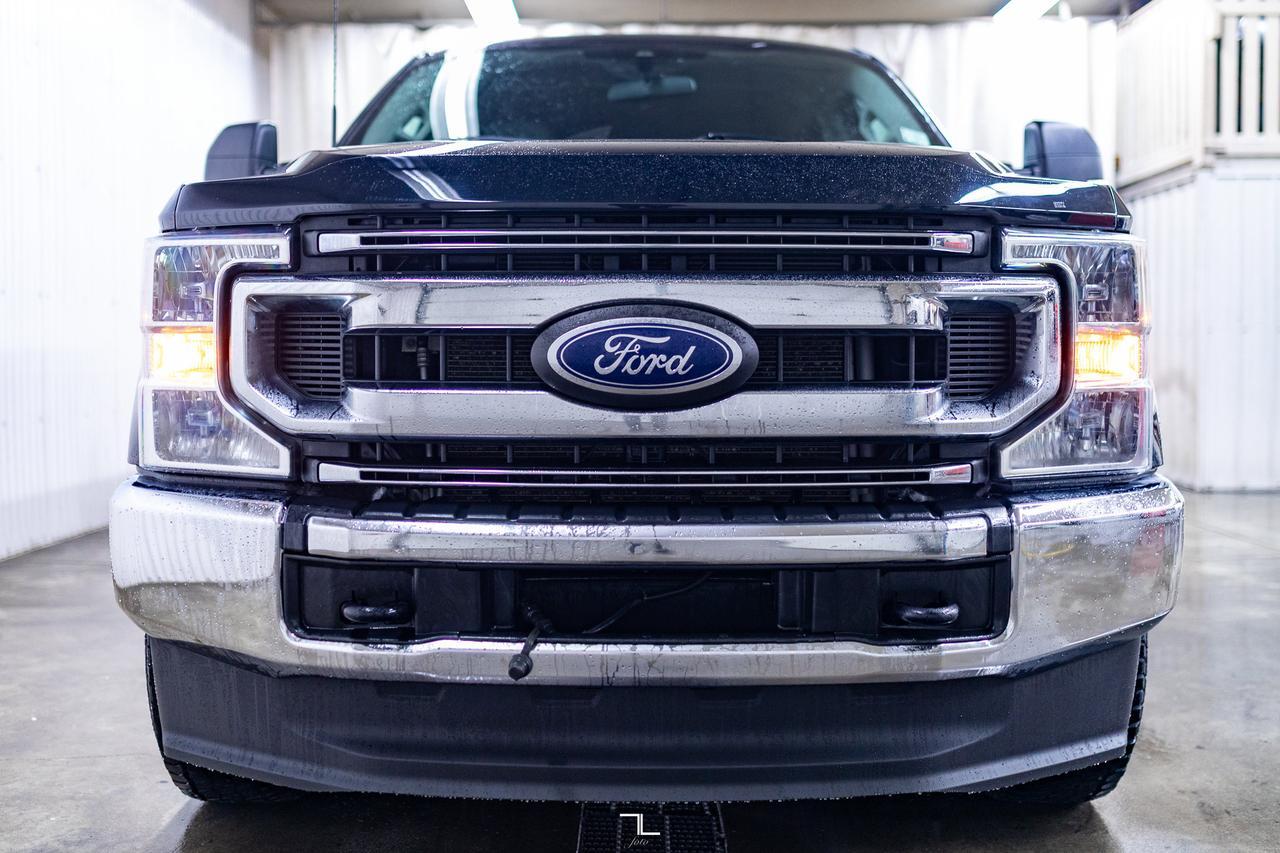 2022 Ford F-250 4x4 Crew Cab XLT FX4 PSeat BCam Red Deer AB