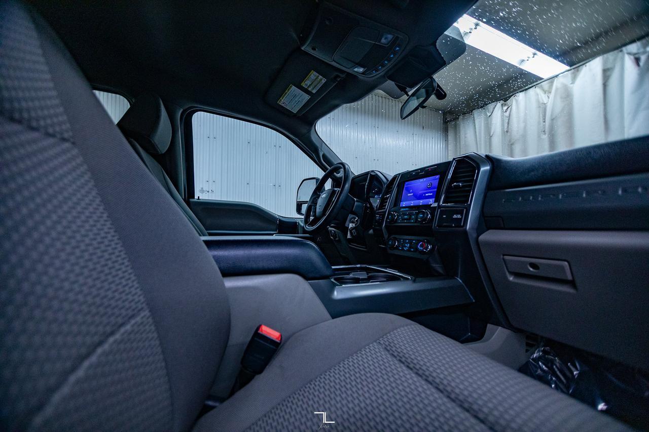 2022 Ford F-250 4x4 Crew Cab XLT FX4 PSeat BCam Red Deer AB