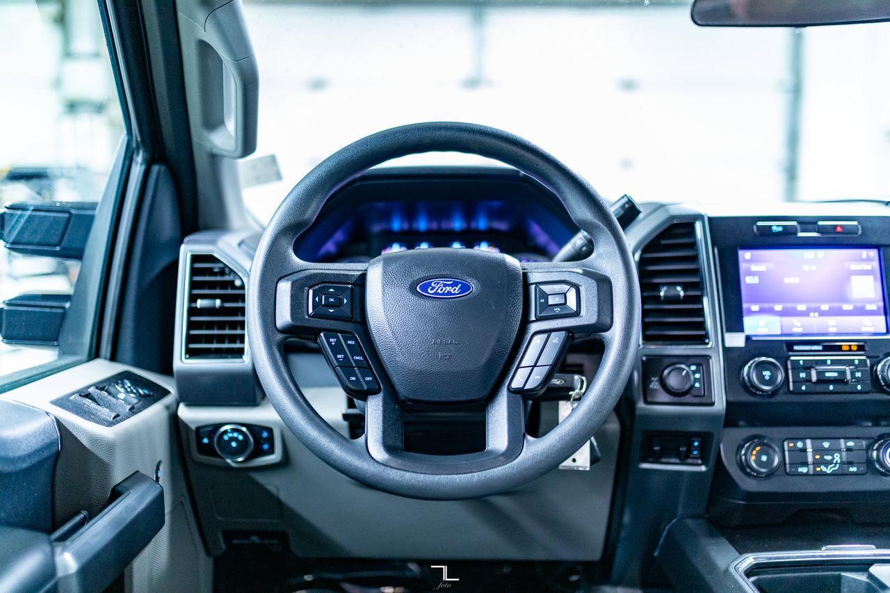 2022 Ford F-250 4x4 Crew Cab XLT FX4 PSeat BCam Red Deer AB