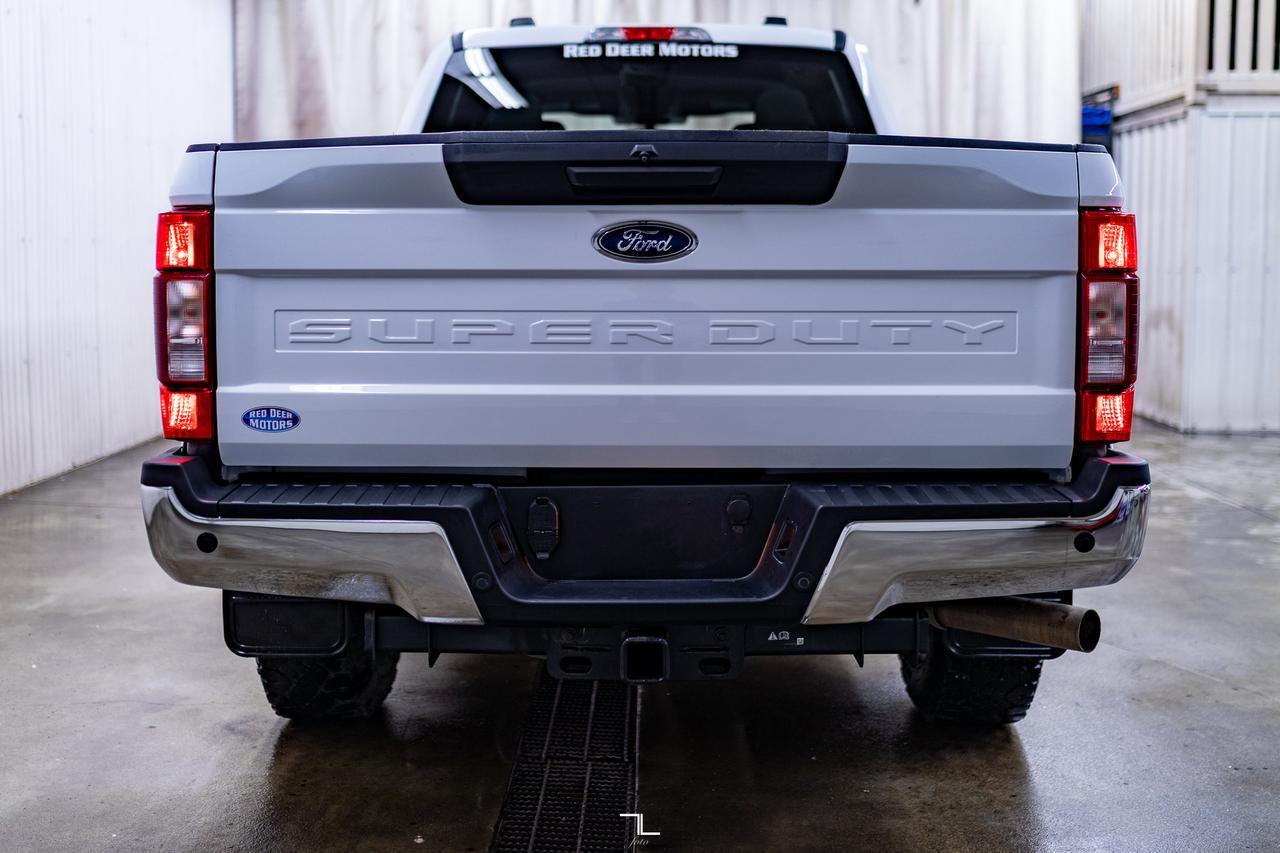 2022 Ford F-250 4x4 Crew Cab XLT FX4 PSeat BCam Red Deer AB