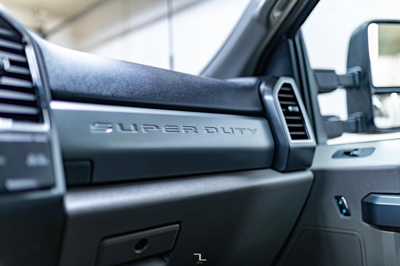 2022 Ford F-250 4x4 Crew Cab XLT FX4 PSeat BCam Red Deer AB