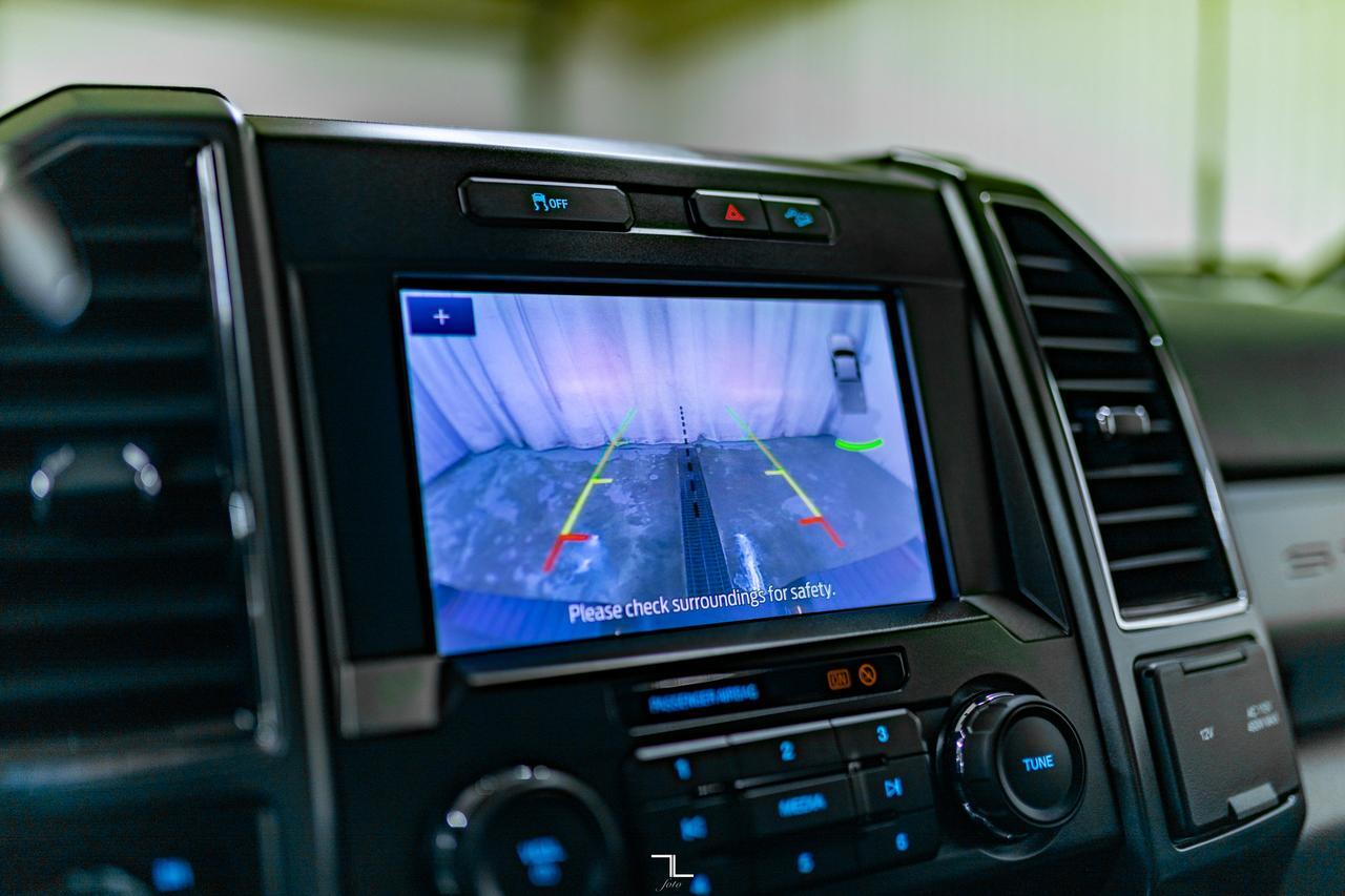 2022 Ford F-250 4x4 Crew Cab XLT FX4 PSeat BCam Red Deer AB