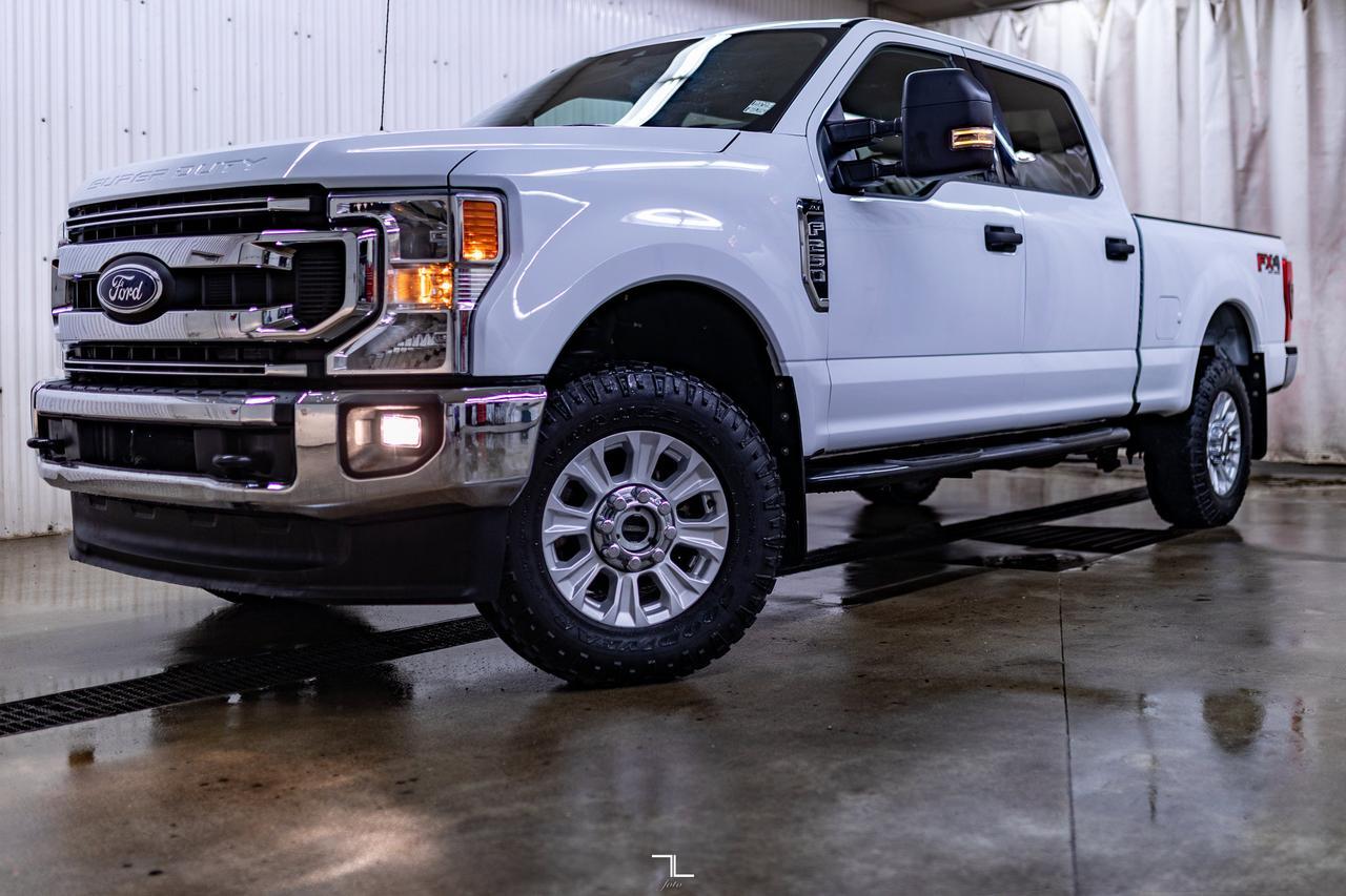 2022 Ford F-250 4x4 Crew Cab XLT FX4 PSeat BCam Red Deer AB