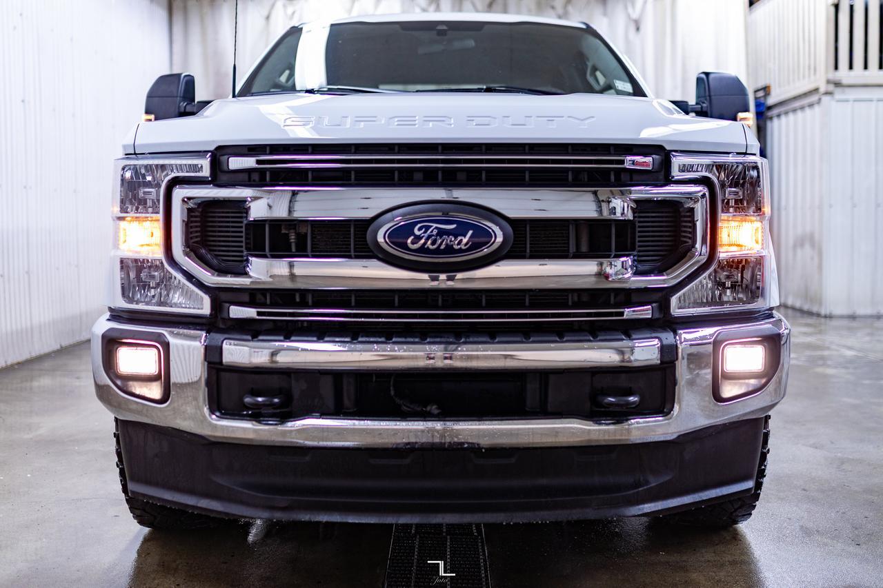 2022 Ford F-250 4x4 Crew Cab XLT FX4 PSeat BCam Red Deer AB