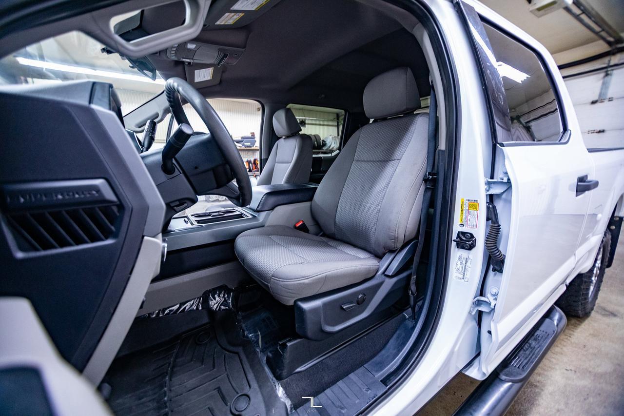 2022 Ford F-250 4x4 Crew Cab XLT FX4 PSeat BCam Red Deer AB