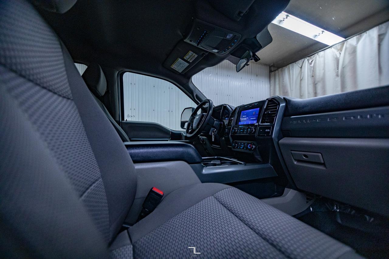 2022 Ford F-250 4x4 Crew Cab XLT FX4 PSeat BCam Red Deer AB