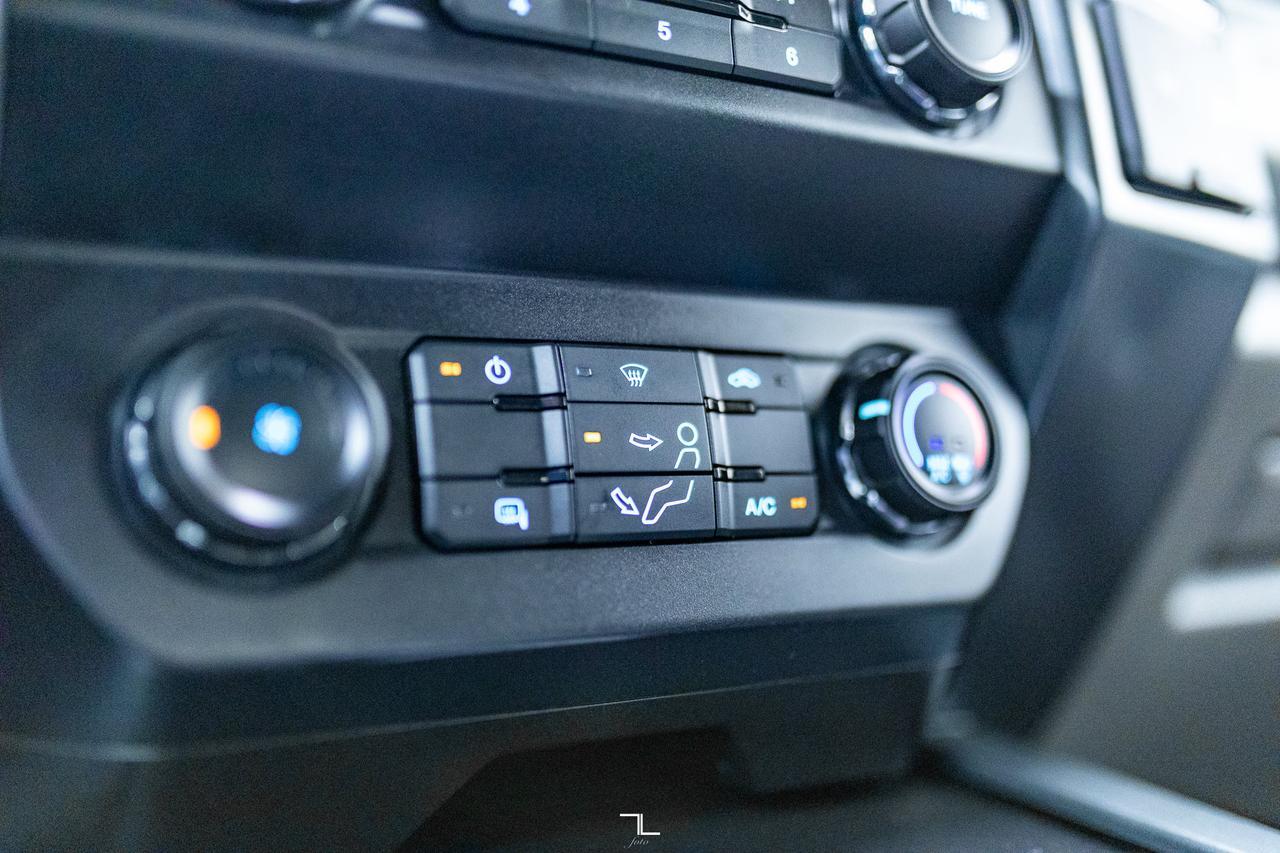 2022 Ford F-250 4x4 Crew Cab XLT FX4 PSeat BCam Red Deer AB