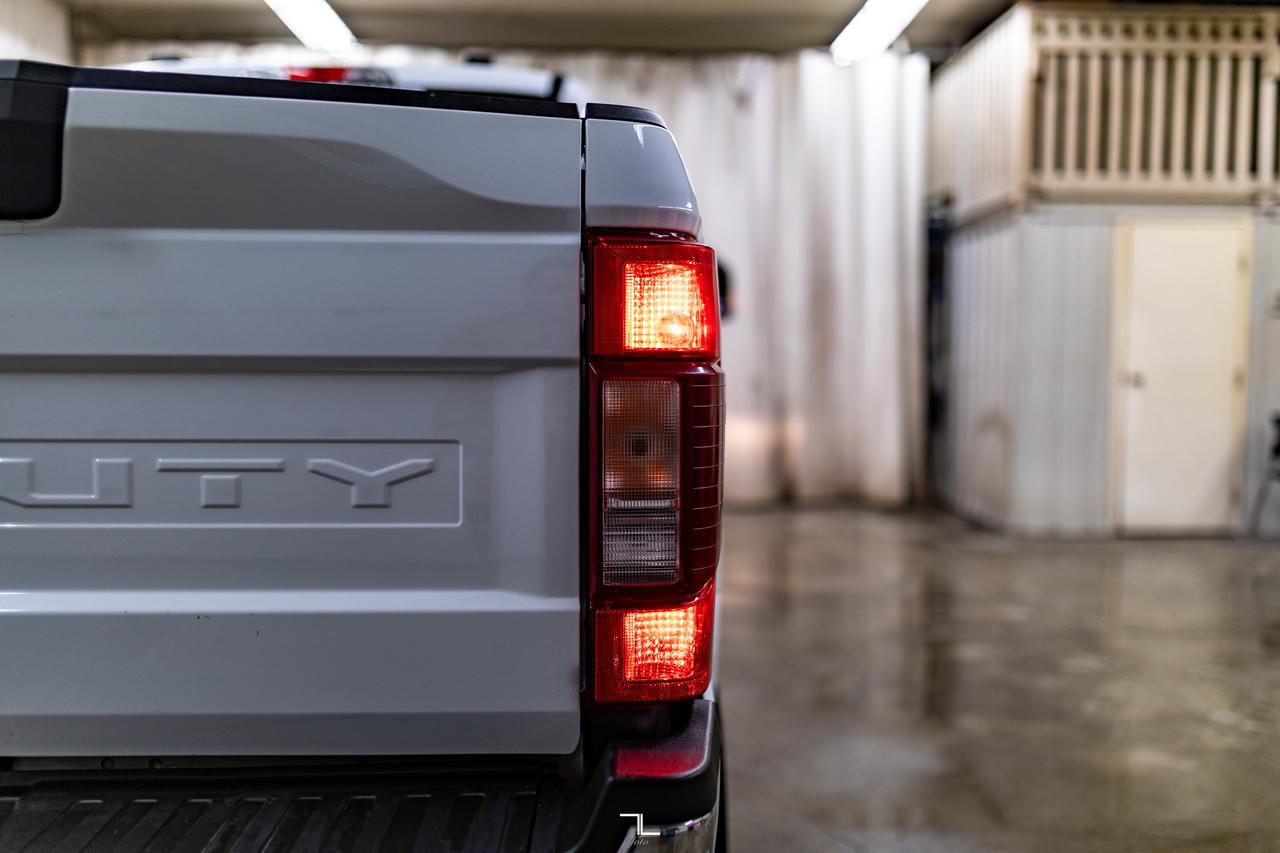 2022 Ford F-250 4x4 Crew Cab XLT FX4 PSeat BCam Red Deer AB