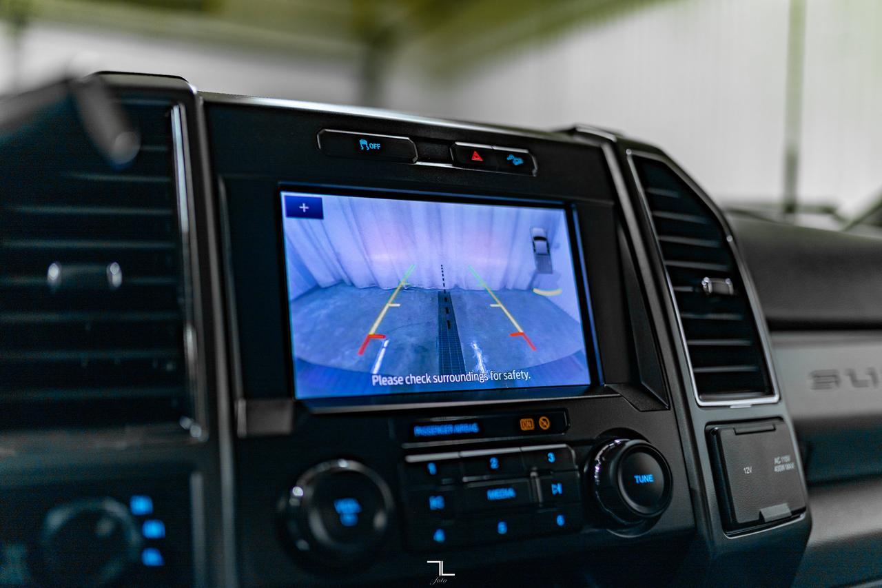 2022 Ford F-250 4x4 Crew Cab XLT FX4 PSeat BCam Red Deer AB