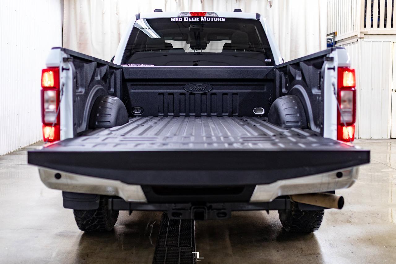 2022 Ford F-250 4x4 Crew Cab XLT FX4 PSeat BCam Red Deer AB