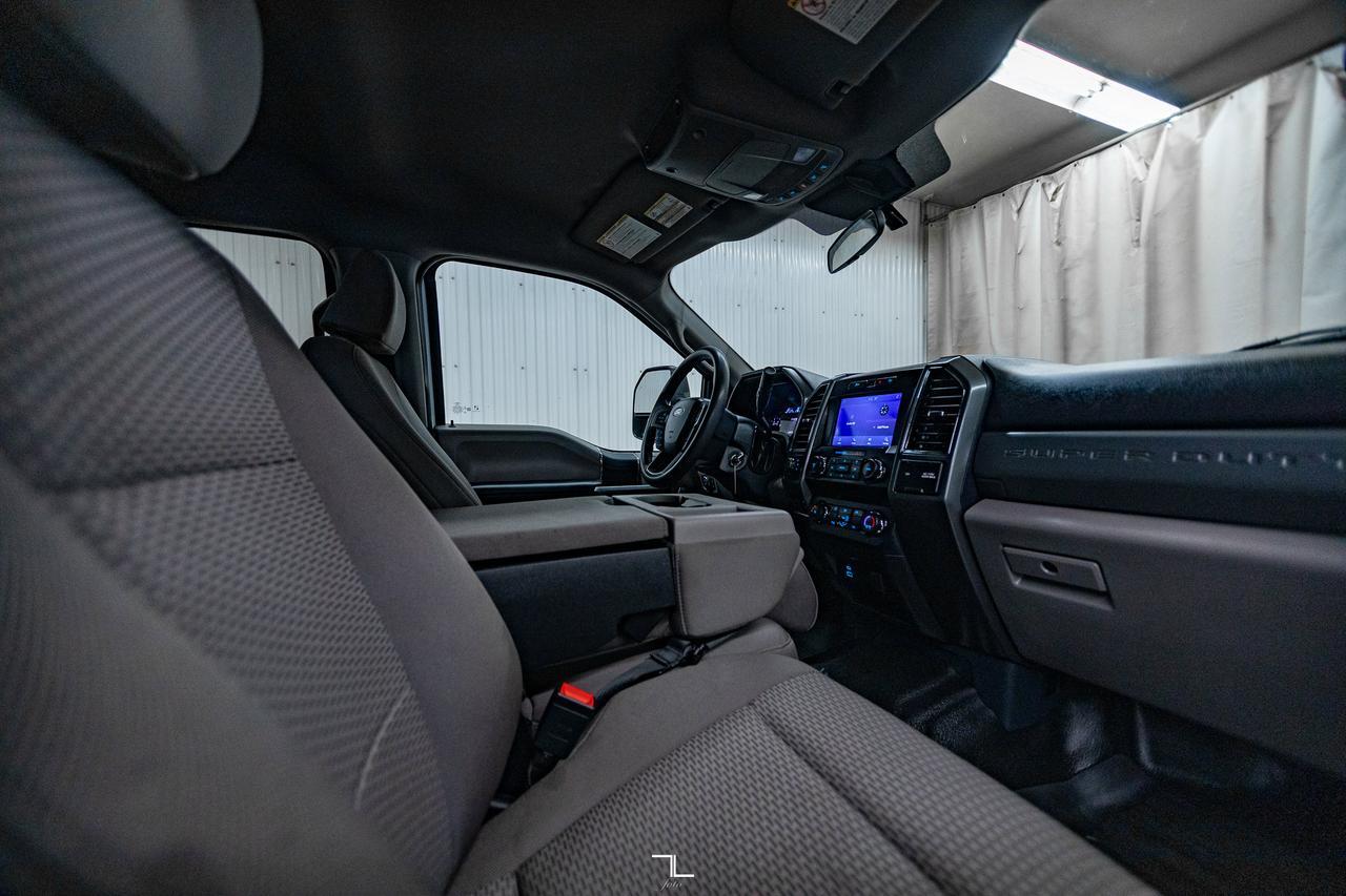 2022 Ford F-250 4x4 Crew Cab XLT FX4 PSeat BCam Red Deer AB