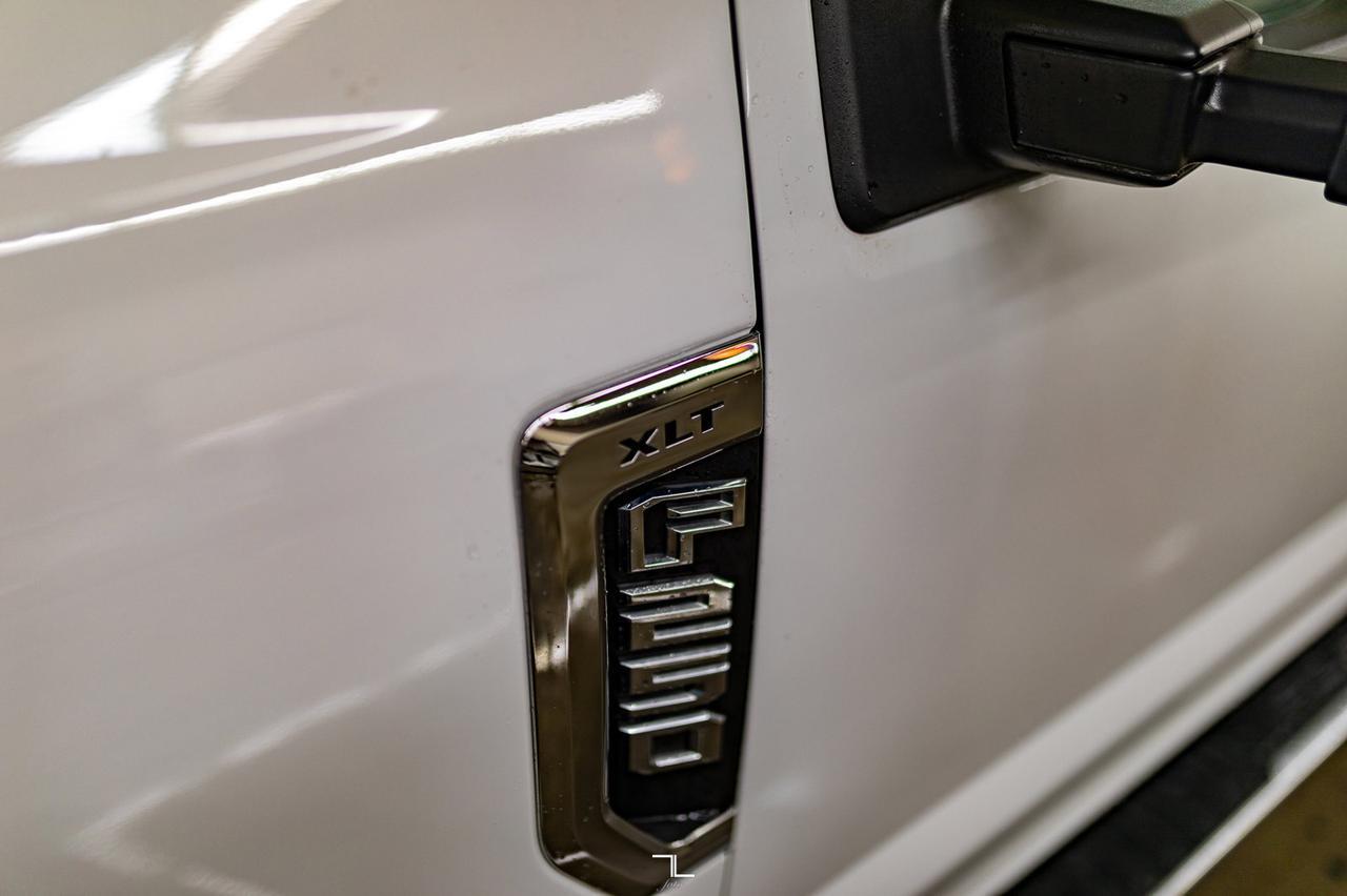 2022 Ford F-250 4x4 Crew Cab XLT FX4 PSeat BCam Red Deer AB