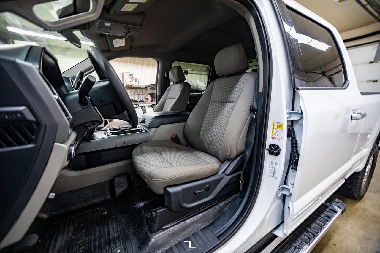2022 Ford F-250 4x4 Crew Cab XLT FX4 PSeat BCam Red Deer AB