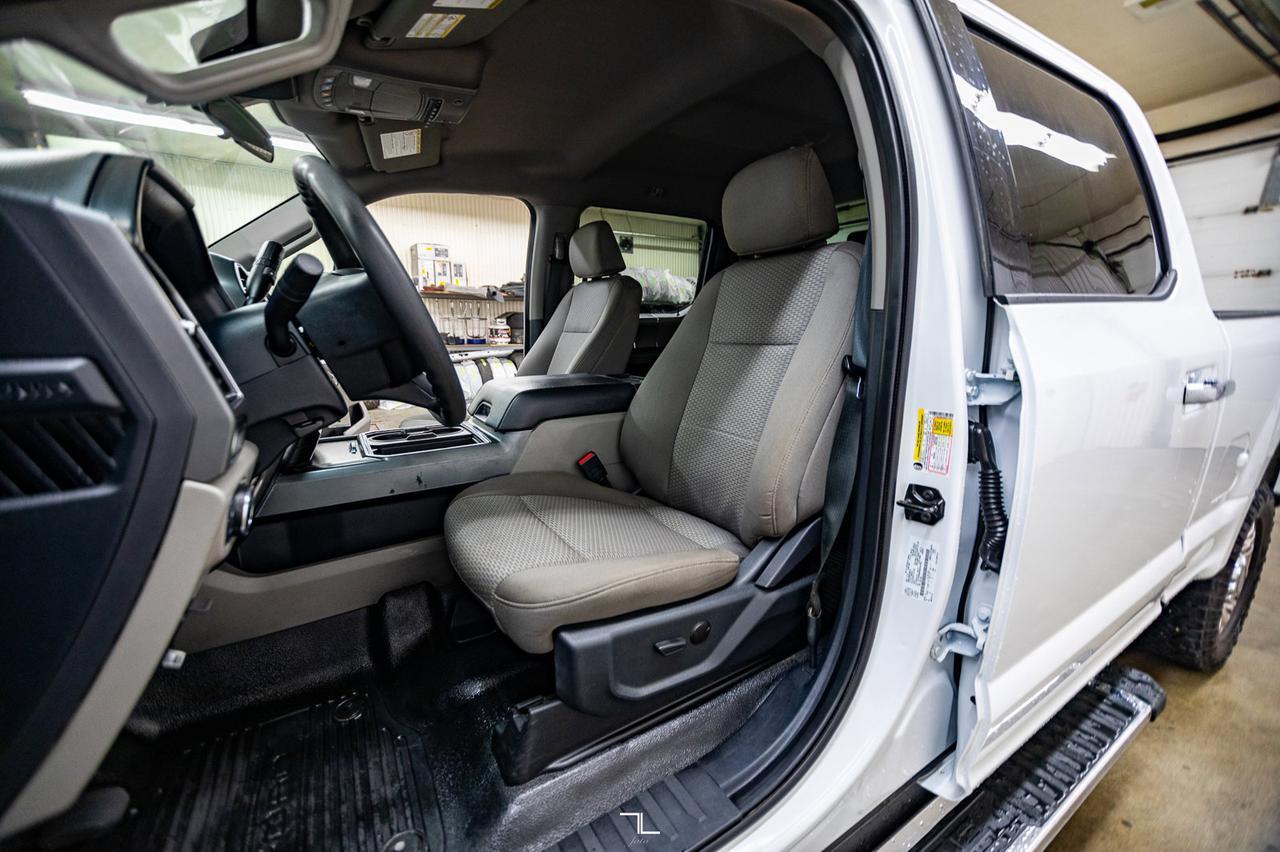 2022 Ford F-250 4x4 Crew Cab XLT FX4 PSeat BCam Red Deer AB