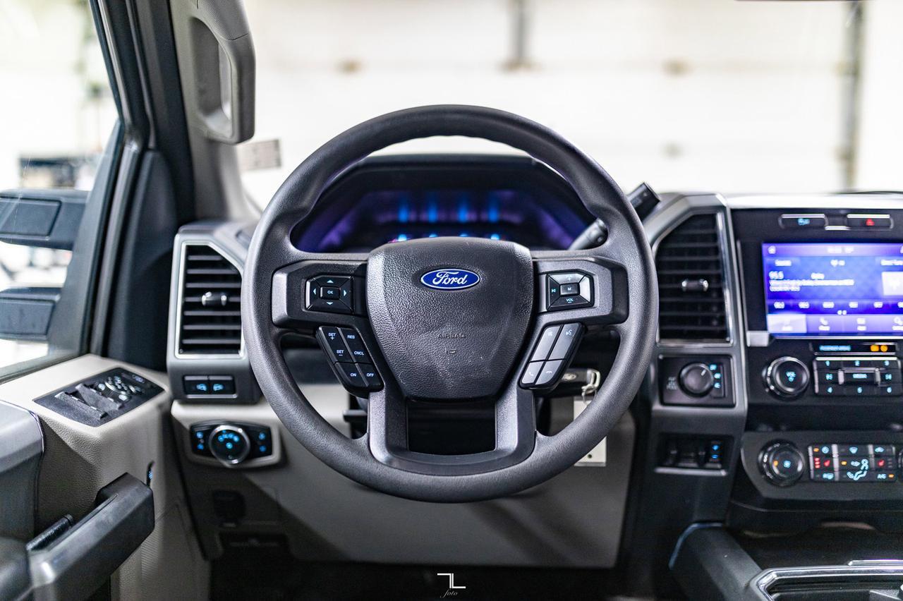 2022 Ford F-250 4x4 Crew Cab XLT FX4 PSeat BCam Red Deer AB