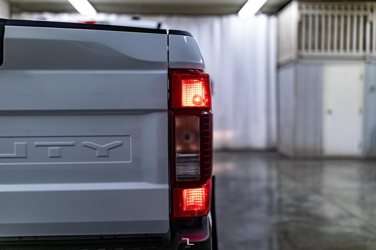 2022 Ford F-250 4x4 Crew Cab XLT FX4 PSeat BCam Red Deer AB