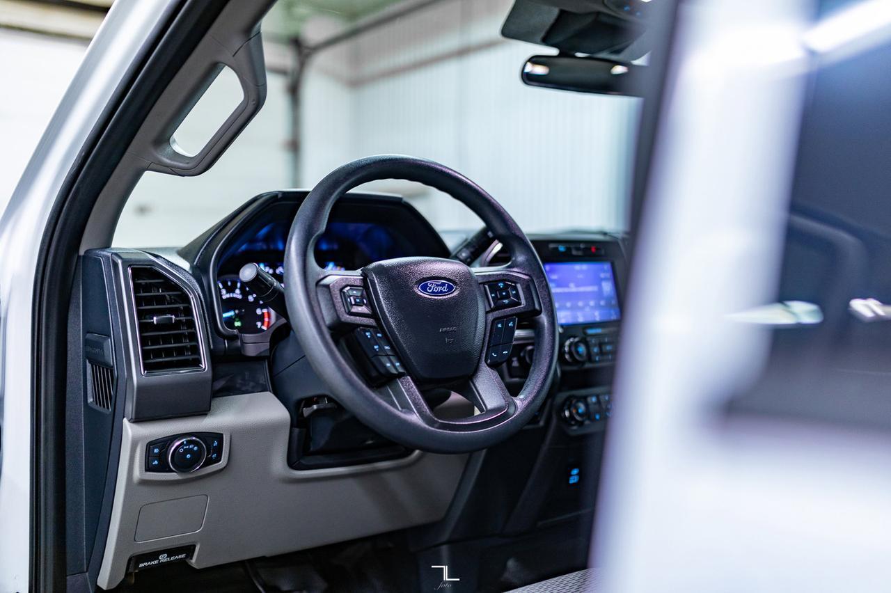 2022 Ford F-250 4x4 Crew Cab XLT FX4 PSeat BCam Red Deer AB