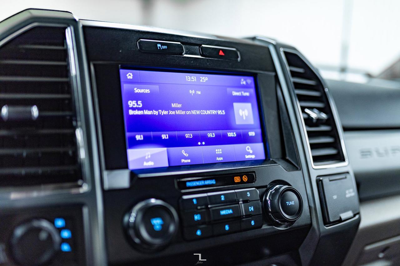 2022 Ford F-250 4x4 Crew Cab XLT FX4 PSeat BCam Red Deer AB