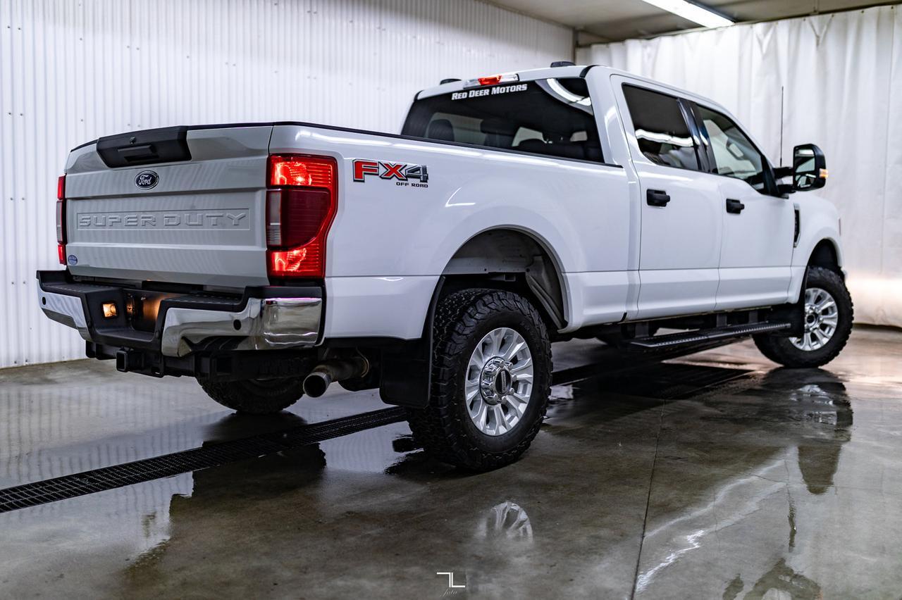 2022 Ford F-250 4x4 Crew Cab XLT FX4 PSeat BCam Red Deer AB
