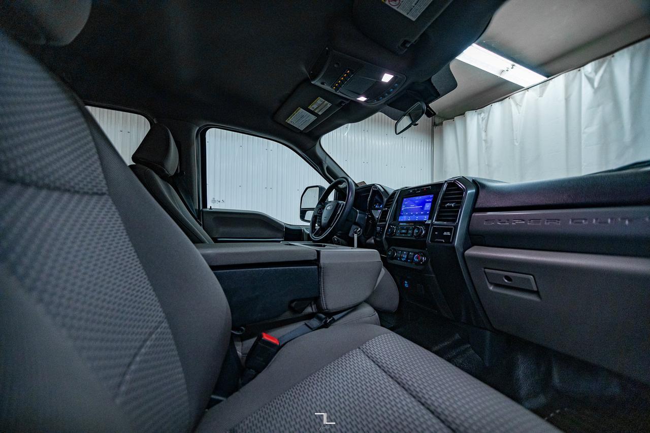 2022 Ford F-250 4x4 Crew Cab XLT FX4 PSeat BCam Red Deer AB