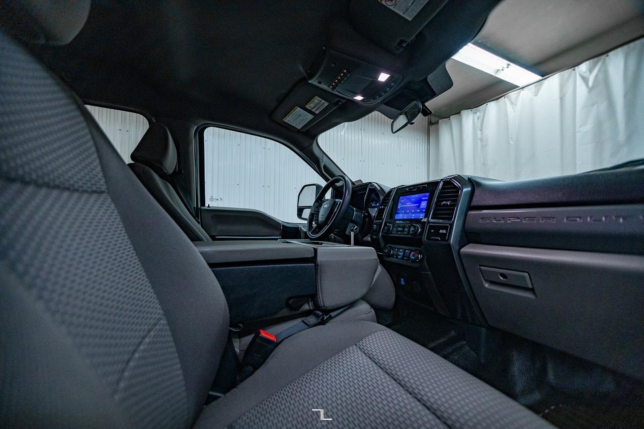 2022 Ford F-250 4x4 Crew Cab XLT FX4 PSeat BCam Red Deer AB