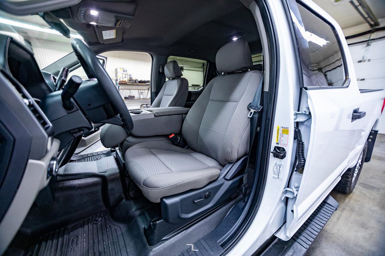 2022 Ford F-250 4x4 Crew Cab XLT FX4 PSeat BCam Red Deer AB