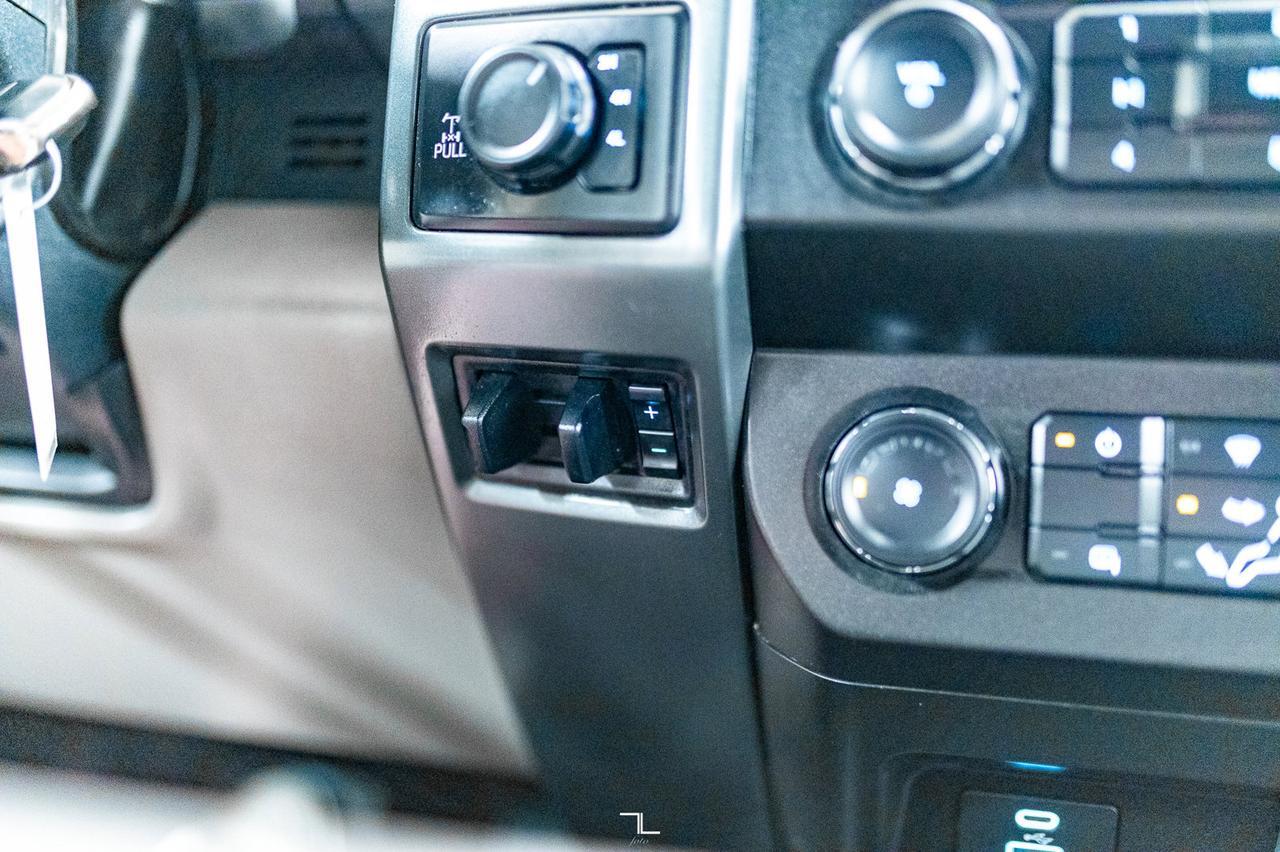 2022 Ford F-250 4x4 Crew Cab XLT FX4 PSeat BCam Red Deer AB