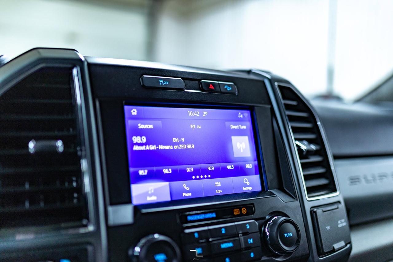 2022 Ford F-250 4x4 Crew Cab XLT FX4 PSeat BCam Red Deer AB