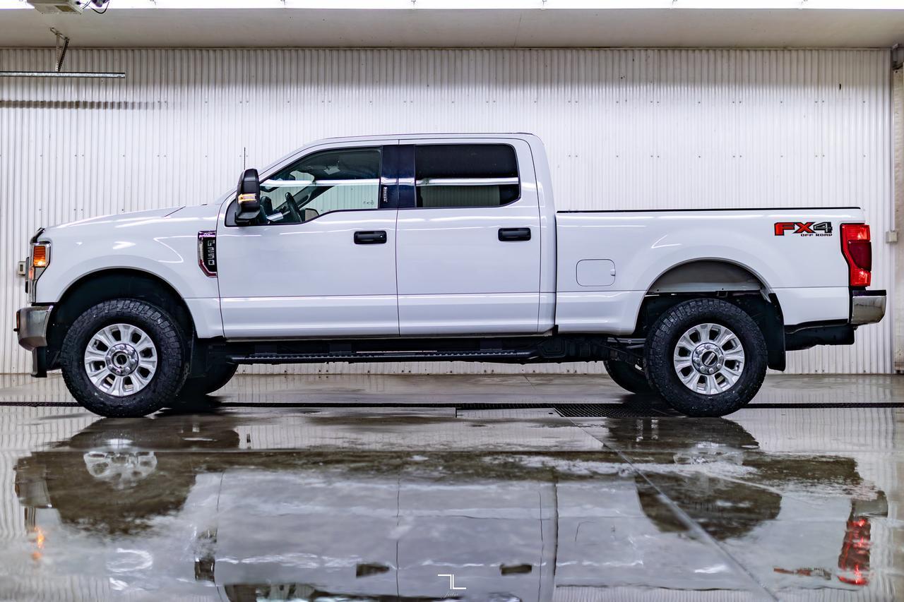 2022 Ford F-250 4x4 Crew Cab XLT FX4 PSeat BCam Red Deer AB