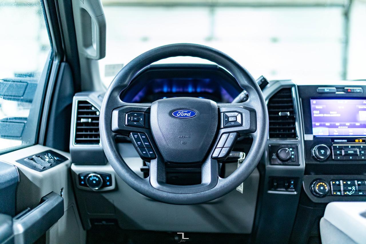 2022 Ford F-250 4x4 Crew Cab XLT FX4 PSeat BCam Red Deer AB