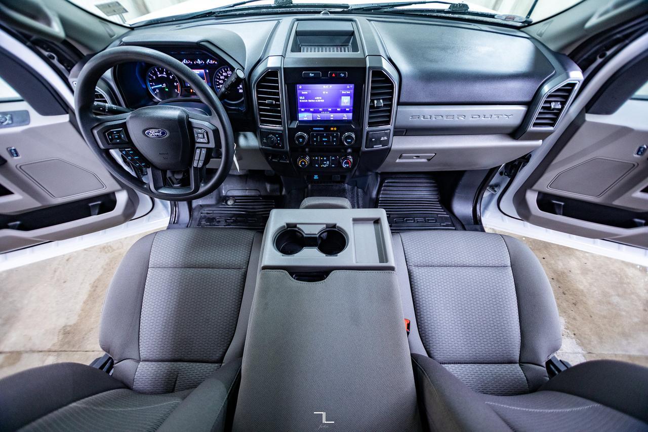 2022 Ford F-250 4x4 Crew Cab XLT FX4 PSeat BCam Red Deer AB