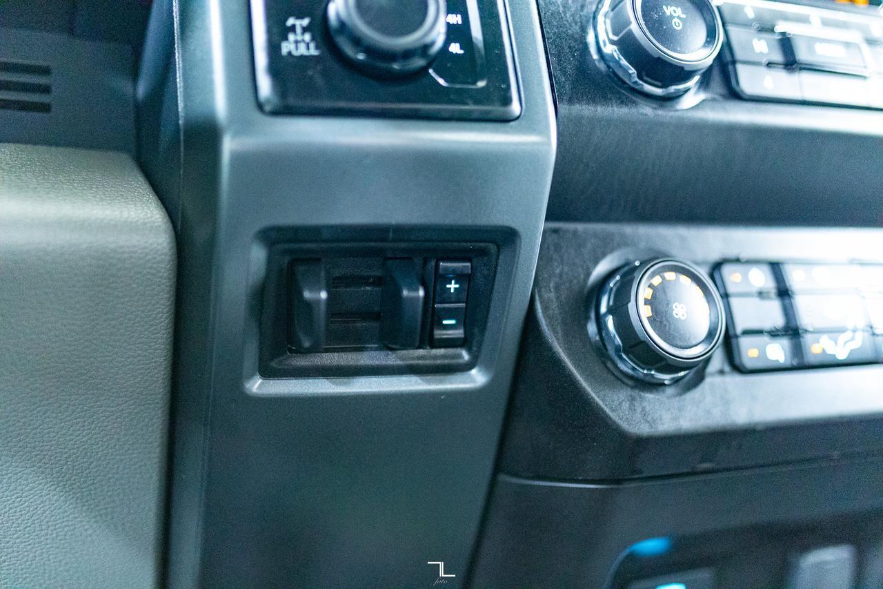 2022 Ford F-250 4x4 Crew Cab XLT FX4 PSeat BCam Red Deer AB