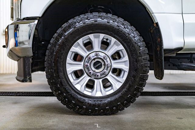 2022 Ford F-250 4x4 Crew Cab XLT FX4 PSeat BCam Red Deer AB