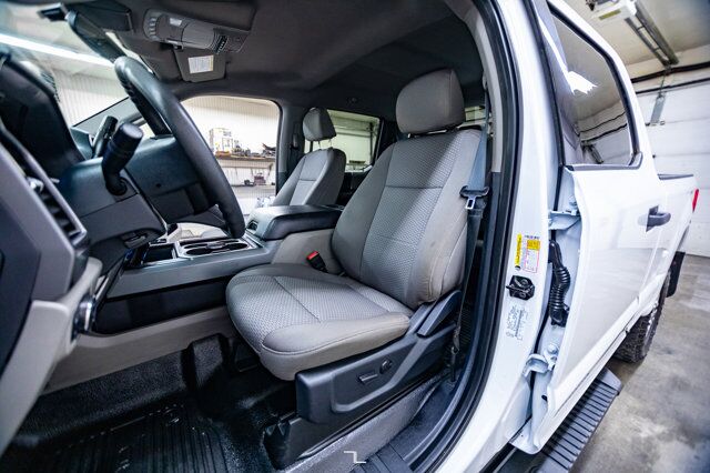 2022 Ford F-250 4x4 Crew Cab XLT FX4 PSeat BCam Red Deer AB