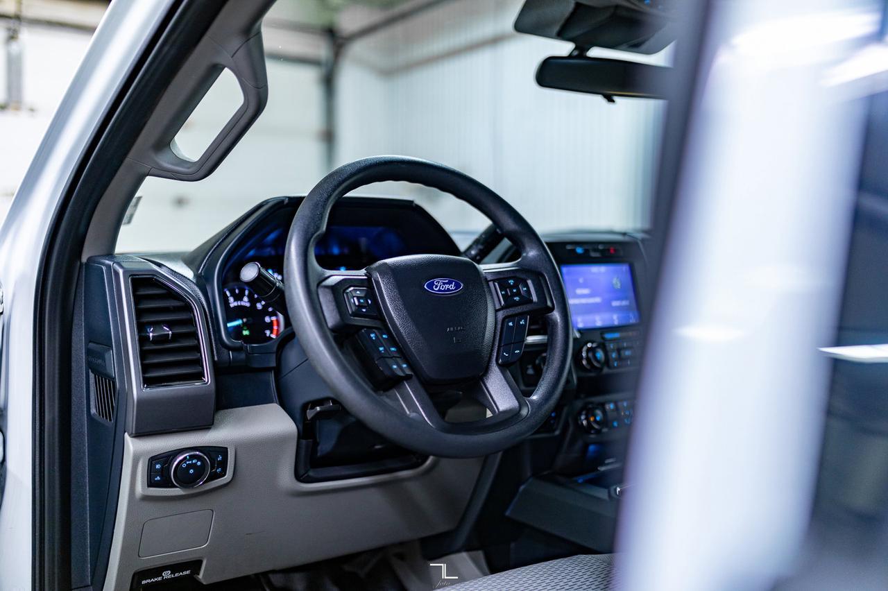 2022 Ford F-250 4x4 Crew Cab XLT FX4 PSeat BCam Red Deer AB