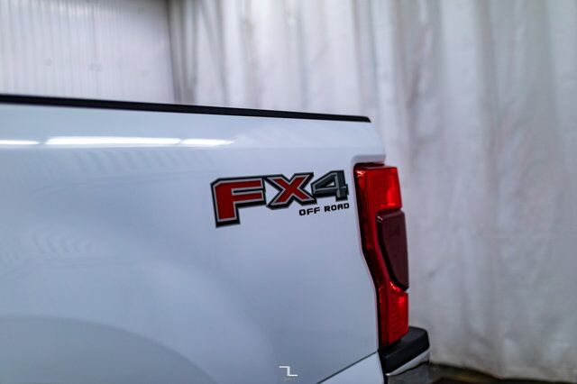 2022 Ford F-250 4x4 Crew Cab XLT FX4 PSeat BCam Red Deer AB