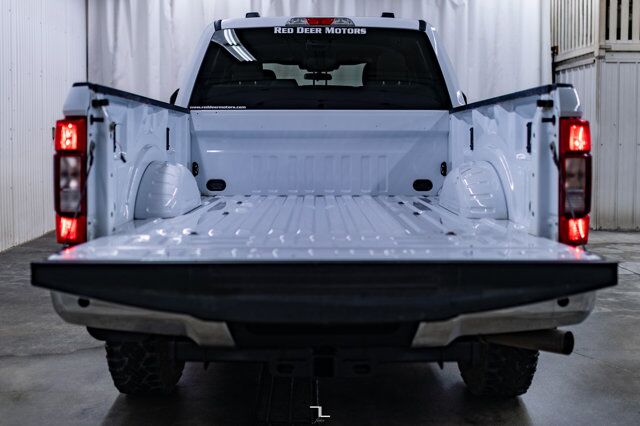 2022 Ford F-250 4x4 Crew Cab XLT FX4 PSeat BCam Red Deer AB