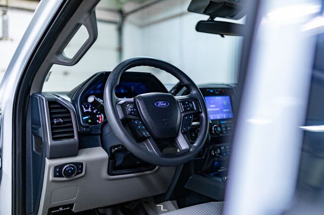 2022 Ford F-250 4x4 Crew Cab XLT FX4 PSeat BCam Red Deer AB