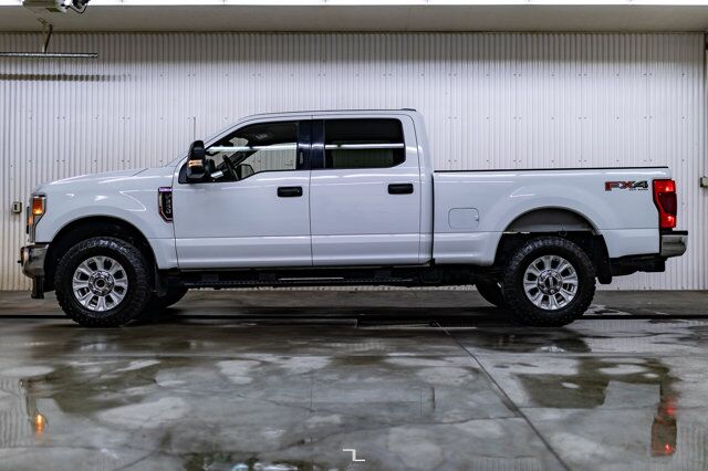 2022 Ford F-250 4x4 Crew Cab XLT FX4 PSeat BCam Red Deer AB