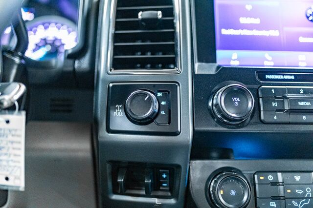 2022 Ford F-250 4x4 Crew Cab XLT FX4 PSeat BCam Red Deer AB