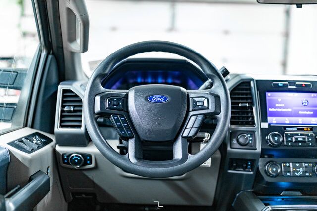 2022 Ford F-250 4x4 Crew Cab XLT FX4 PSeat BCam Red Deer AB