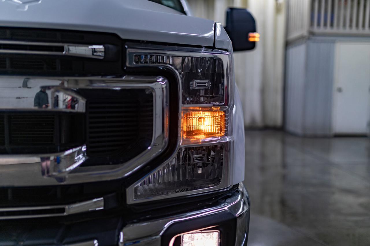 2022 Ford F-250 4x4 Crew Cab XLT FX4 PSeat BCam Red Deer AB