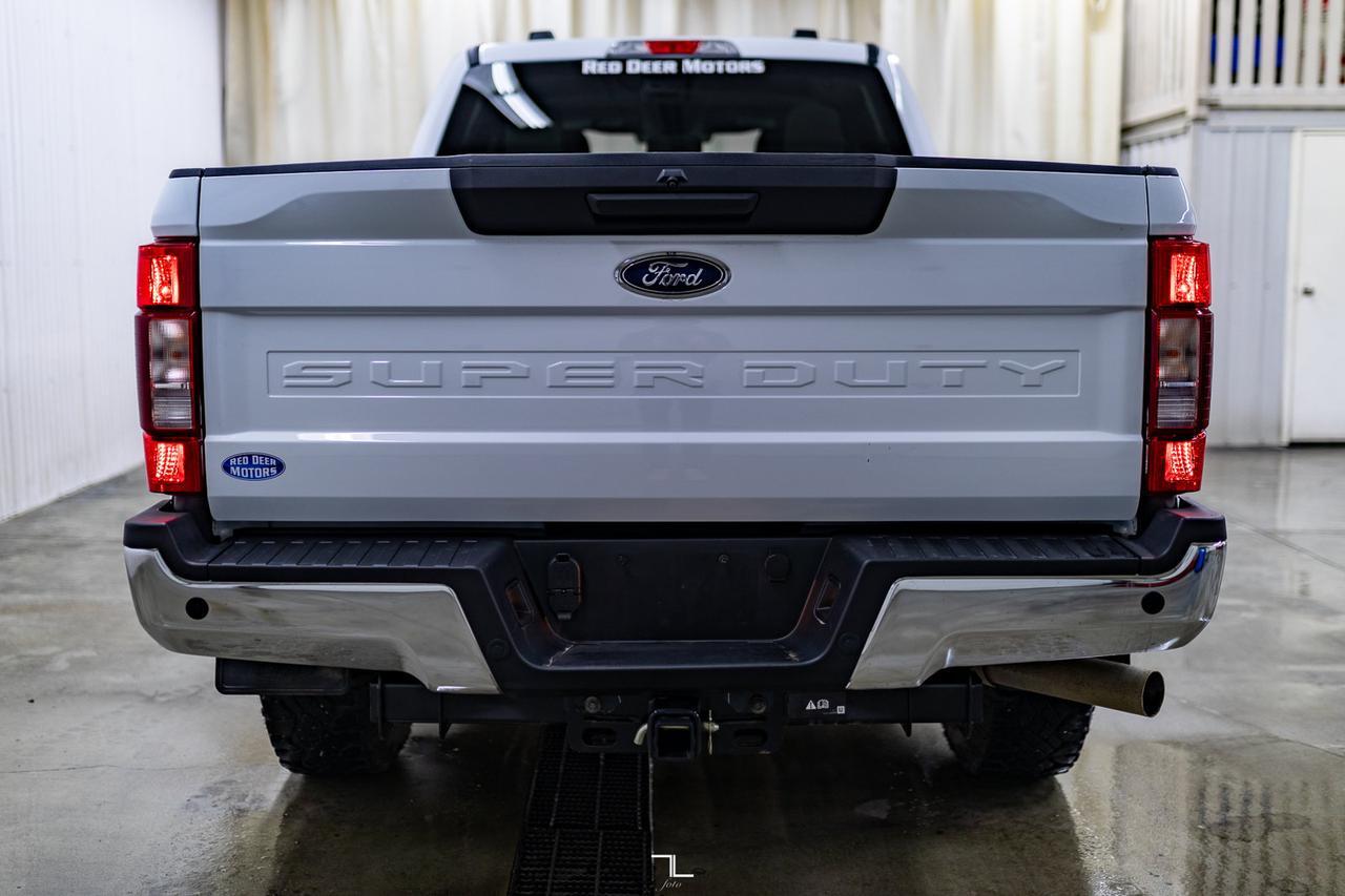 2022 Ford F-250 4x4 Crew Cab XLT FX4 PSeat BCam Red Deer AB
