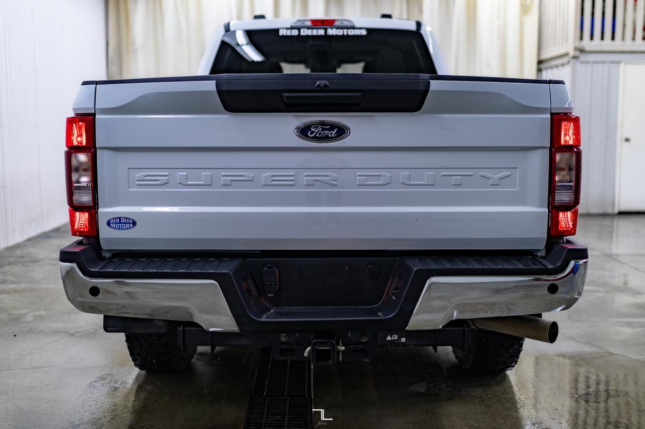 2022 Ford F-250 4x4 Crew Cab XLT FX4 PSeat BCam Red Deer AB