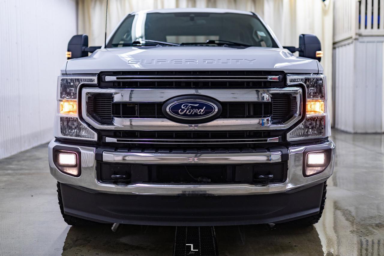 2022 Ford F-250 4x4 Crew Cab XLT FX4 PSeat BCam Red Deer AB