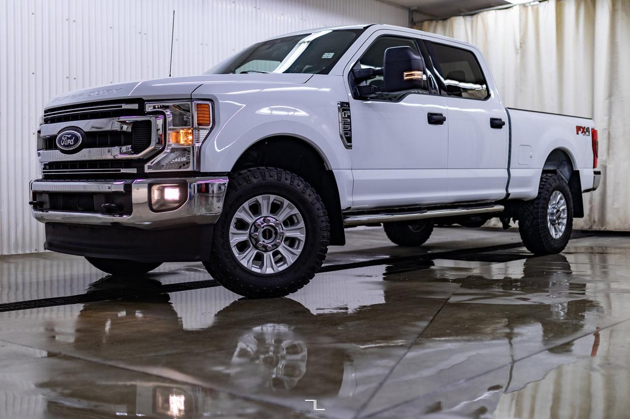 2022 Ford F-250 4x4 Crew Cab XLT FX4 PSeat BCam Red Deer AB