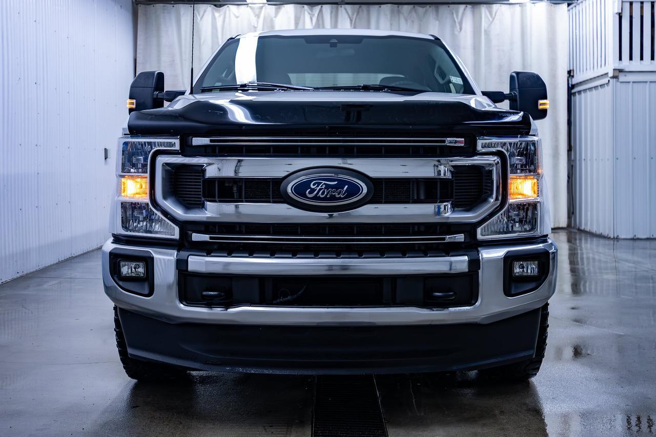 2022 Ford F-250 4x4 Crew Cab XLT FX4 Pseat Bcam Red Deer AB