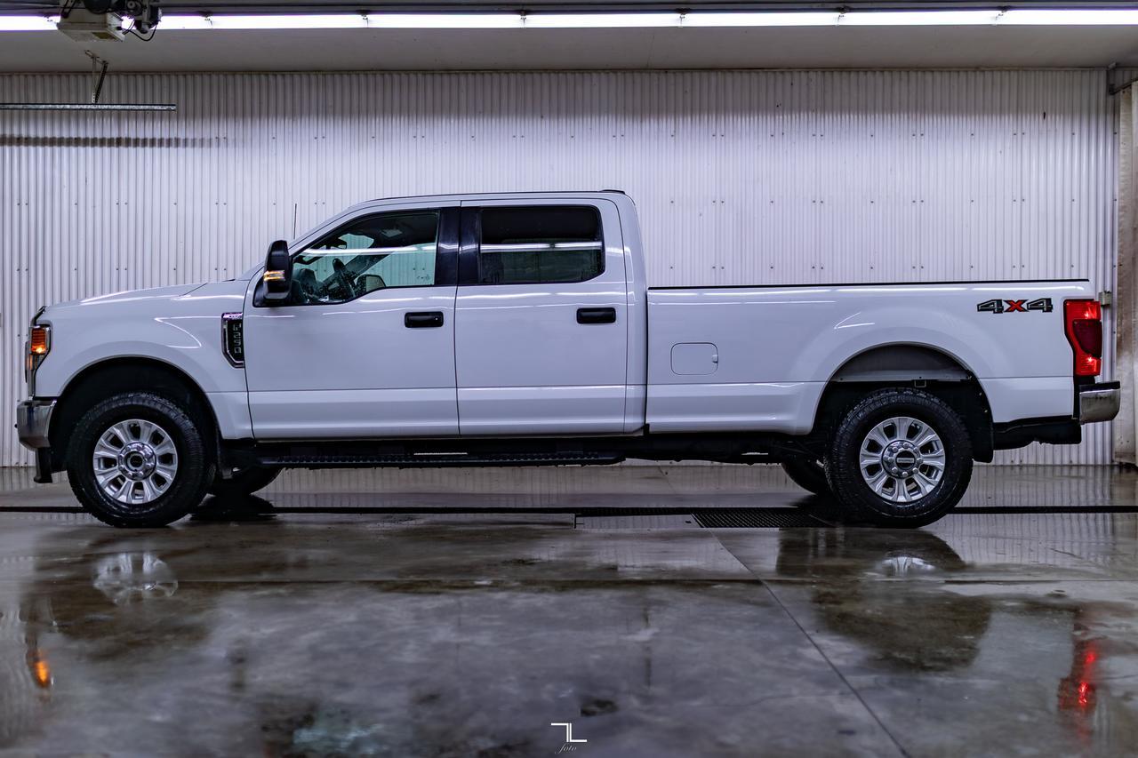 2022 Ford F-250 4x4 Crew Cab XLT Longbox PSeat BCam Red Deer AB