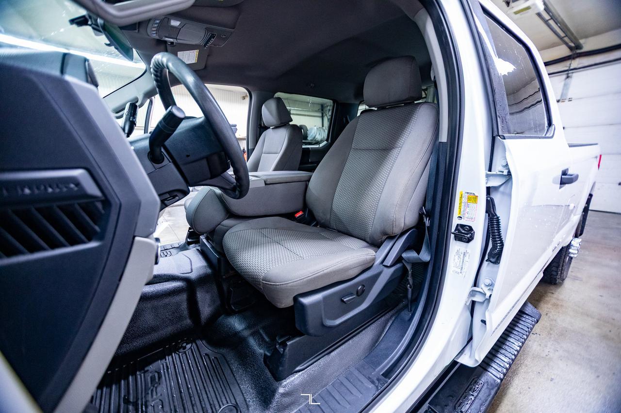 2022 Ford F-250 4x4 Crew Cab XLT Longbox PSeat BCam Red Deer AB